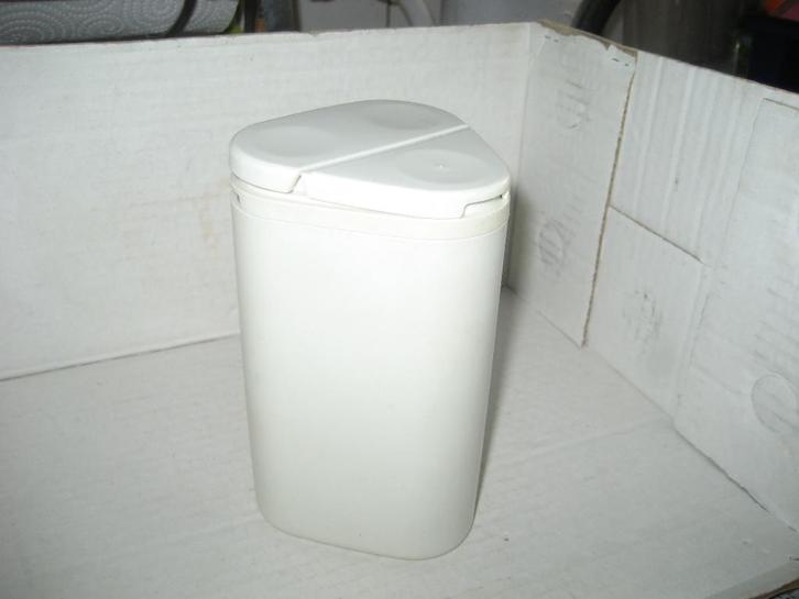 Tupperware creme/wit Delta strooibus 3 gats, Huis en Inrichting, Keuken | Tupperware, Zo goed als nieuw, Overige typen, Wit, Crème