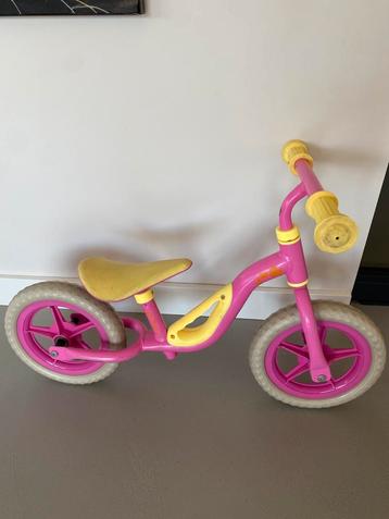 Loopfiets roze beschikbaar voor biedingen