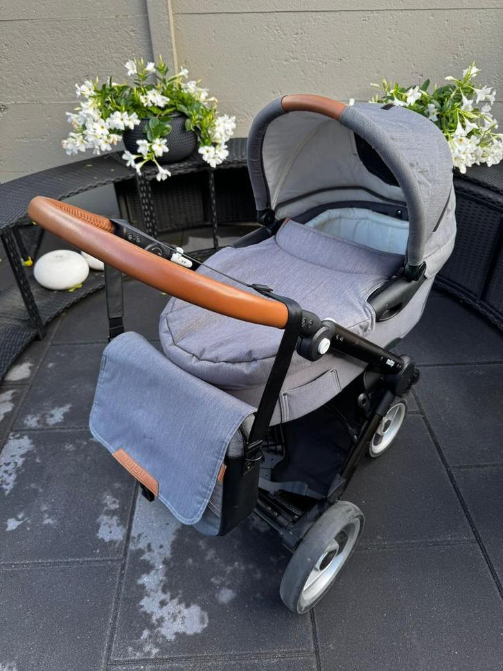 Mutsy Evo Explorer 3-in-1, Kinderen en Baby's, Kinderwagens en Combinaties, Zo goed als nieuw, Mutsy, Ophalen