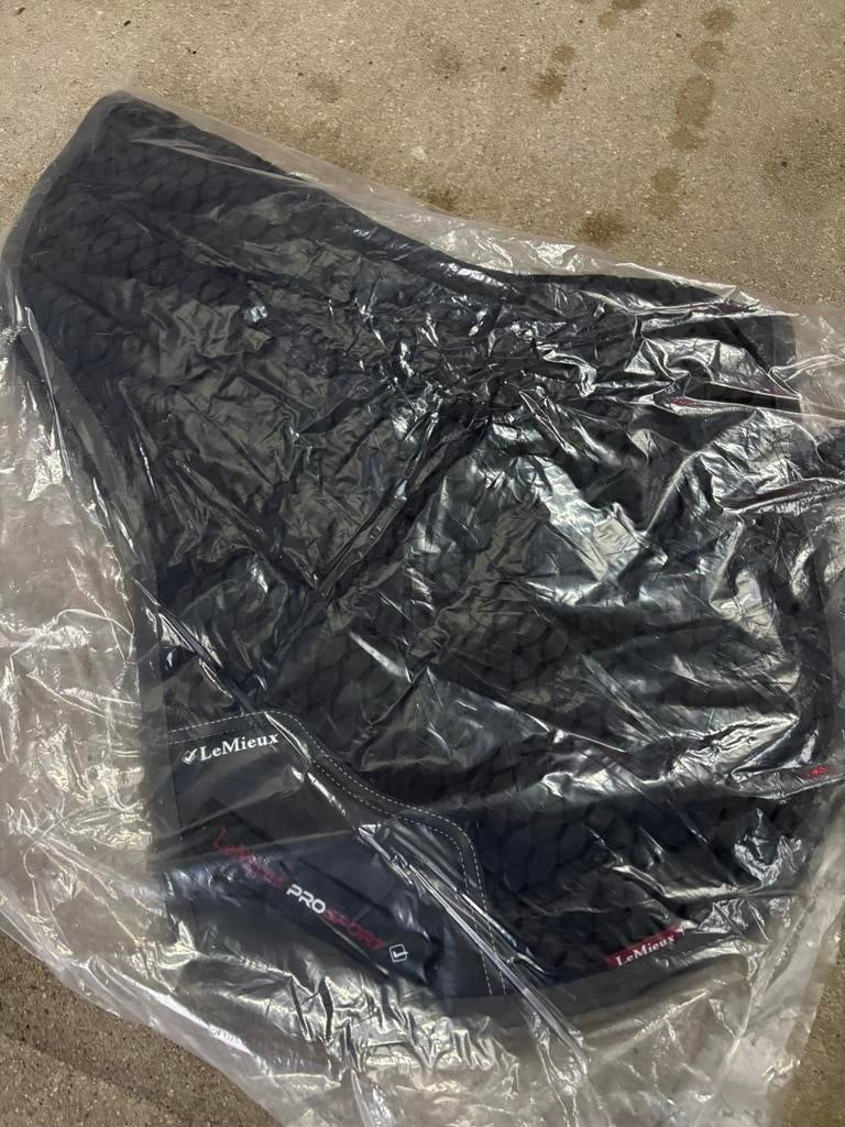 Lemieux carbon mesh air CC 1/2 dekje L, Dieren en Toebehoren, Ophalen of Verzenden, Nieuw