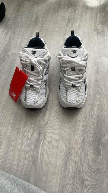 New Balance 530 sneakers  (maat 38, valt kleiner) beschikbaar voor biedingen