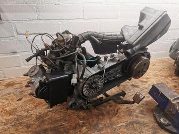 Sym motor blok scooter 50cc 4 takt 12 inch beschikbaar voor biedingen