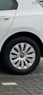 All season banden vw golf, Auto diversen, Wieldoppen, Ophalen, Zo goed als nieuw