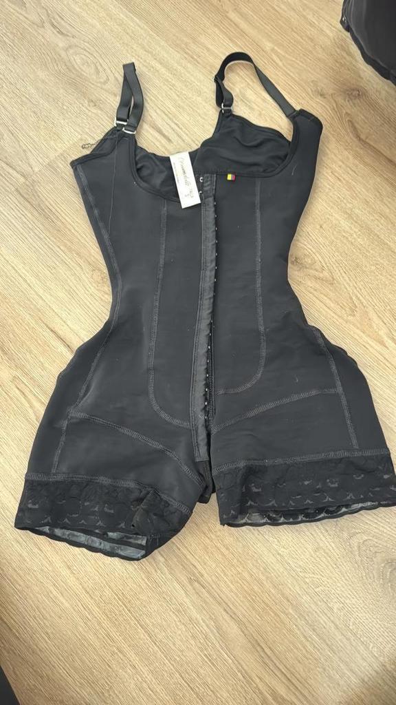 Verschillende faja’s, Kleding | Dames, Positiekleding, Zo goed als nieuw, Lingerie of Zwemkleding, Zwart, Ophalen of Verzenden
