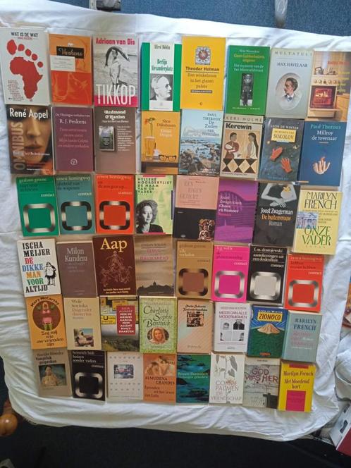 Grote partij boeken 324 stuks, Boeken, Partijen en Verzamelingen, Gelezen, Verschillende onderwerpen, Ophalen