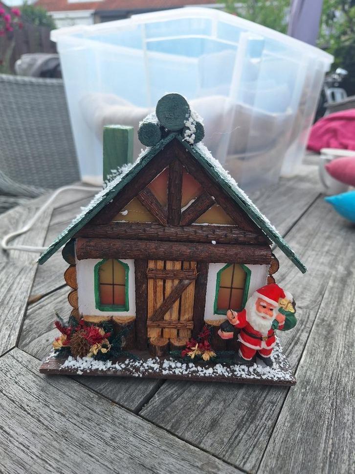 Kerstdorp - Verschillende huisjes en figuren, Diversen, Kerst, Gebruikt, Ophalen
