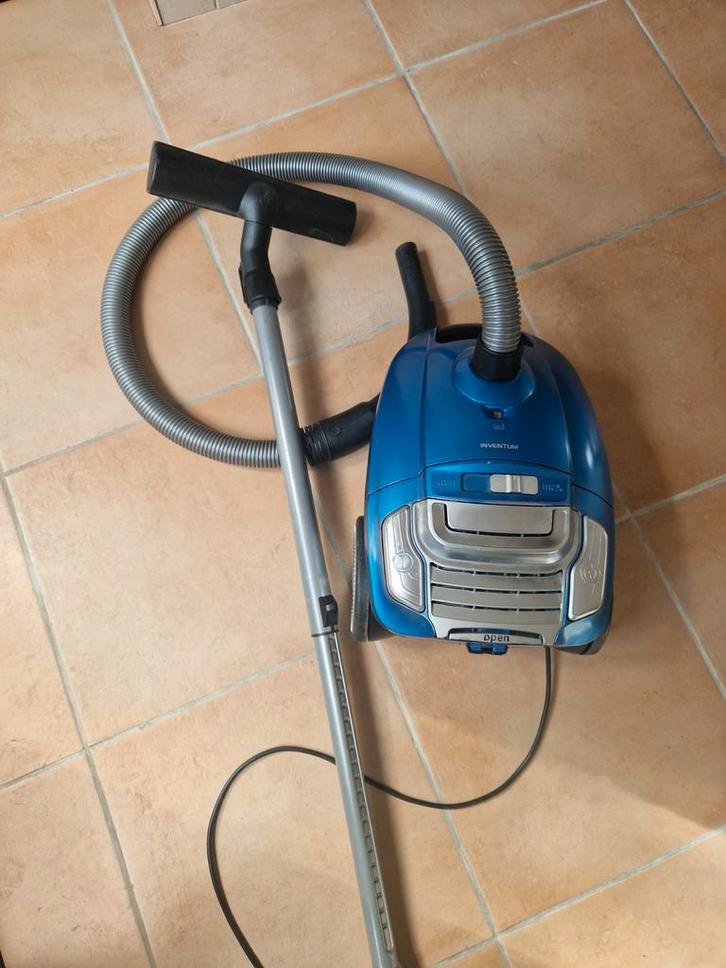 stofzuiger inventum zuigt zeer krachtig, Witgoed en Apparatuur, Stofzuigers, Zo goed als nieuw, Ophalen of Verzenden