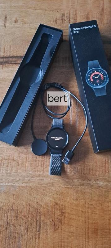2x Samsung Watch 5 Pro - Nette Staat! beschikbaar voor biedingen
