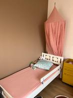 Junior Bed met latten bodem schaapjes, steun, Kinderen en Baby's, Kinderkamer | Bedden, Ophalen, Gebruikt, 70 tot 85 cm, 140 tot 160 cm