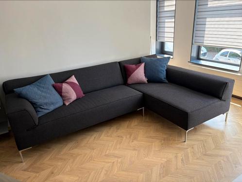 Design on Stock Bloq hoekbank met hocker, Huis en Inrichting, Banken | Bankstellen, Zo goed als nieuw, Ophalen