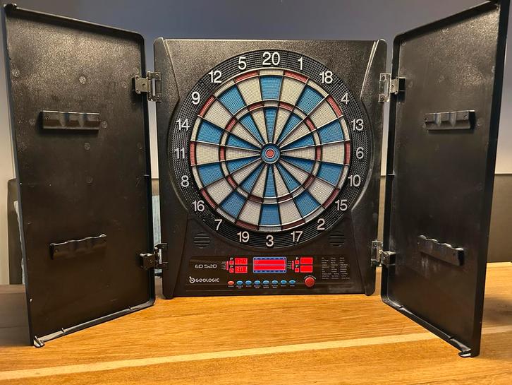 Geologic ED 520 Elektronisch Dartbord, Sport en Fitness, Darts, Gebruikt, Dartbord, Elektronisch, Ophalen