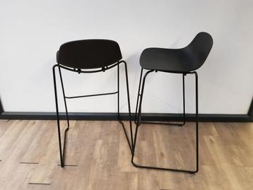 Design kruk Zwart beschikbaar voor biedingen