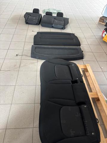 JEEP Renegade achterbank en glas beschikbaar voor biedingen