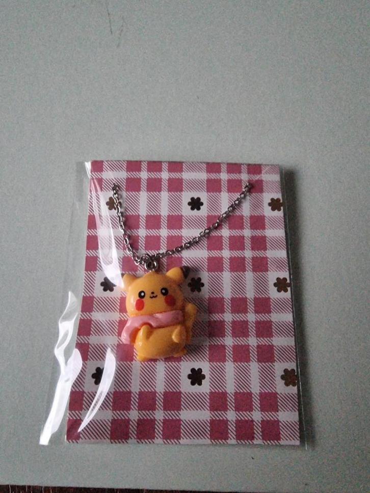 Zilverkleurige Pikachu Ketting, Sieraden, Tassen en Uiterlijk, Kettingen, Nieuw, Overige materialen, Zilver, Met hanger, Ophalen of Verzenden