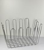 Vintage grote draadstaal krantenbak tijdschrifthouder chroom, Huis en Inrichting, Woonaccessoires | Krantenbakken en Lectuurbakken