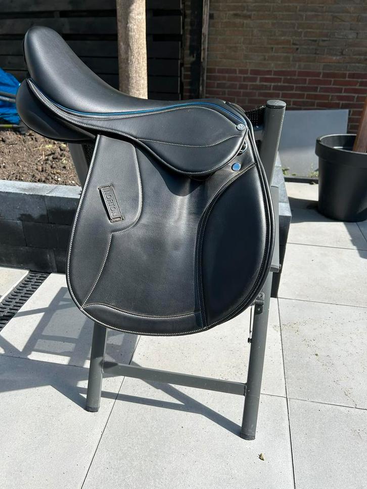Springzadel NORTON CLUB "Rexine Evol" 16 inch medium boom, Dieren en Toebehoren, Paarden en Pony's | Zadels, Zo goed als nieuw