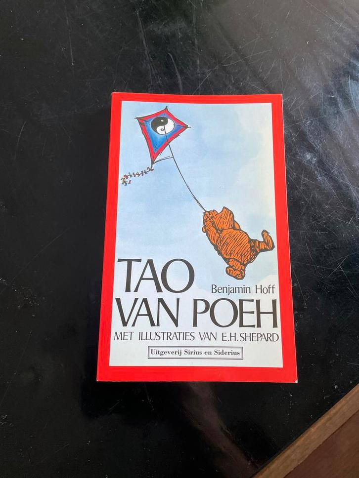 Tao van Poeh - Benjamin Hoff, Boeken, Literatuur, Zo goed als nieuw, Nederland, Ophalen of Verzenden