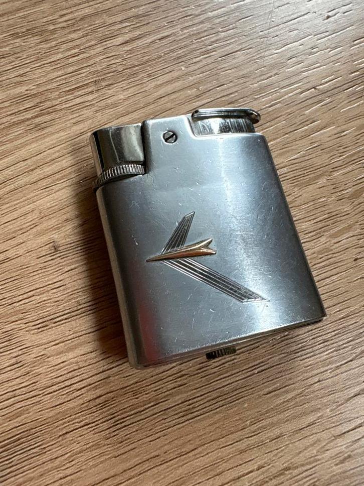 Ronson Varaflame Aansteker - Vintage Design, Verzamelen, Rookartikelen, Aanstekers en Luciferdoosjes, Gebruikt, Aansteker, Ophalen of Verzenden