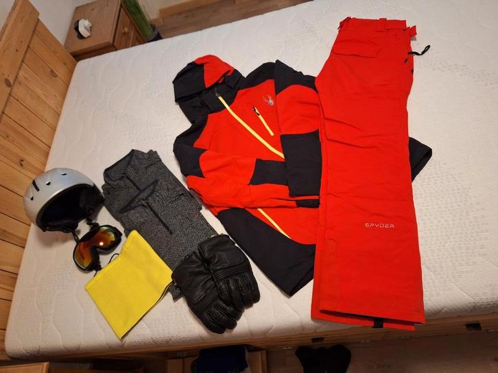 Spider ski pak incl leder handschoen, helm en skibril., Sport en Fitness, Skiën en Langlaufen, Zo goed als nieuw, Kleding, Overige merken