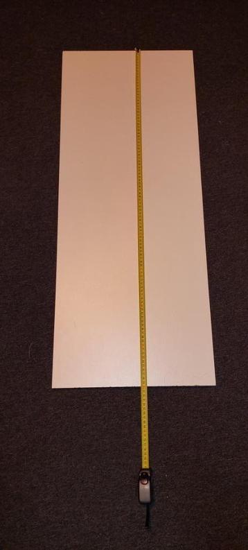 Witte MDF plaat 150 x 0.40 cm beschikbaar voor biedingen