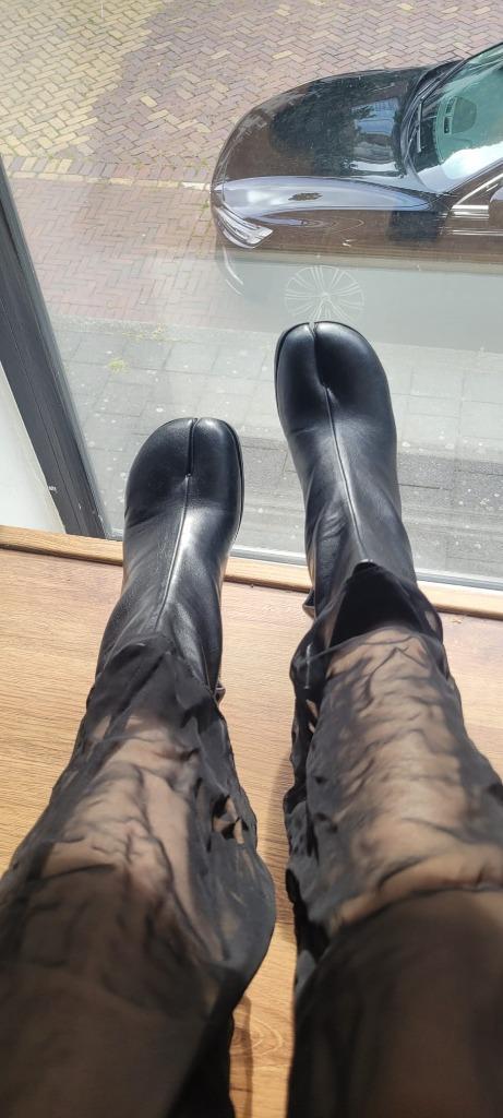 Black tabi boots / tabi laarzen, Kleding | Dames, Schoenen, Zo goed als nieuw, Lage of Enkellaarzen, Zwart, Ophalen of Verzenden