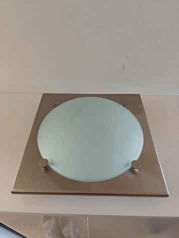 Plafondlamp  beschikbaar voor biedingen