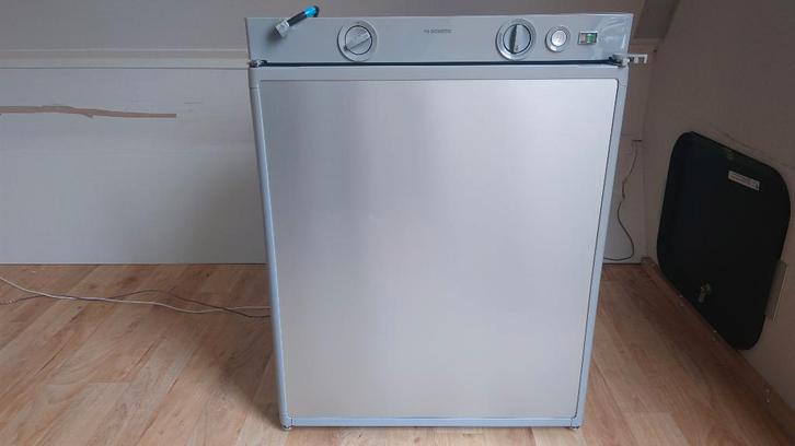 Caravan Koelkast Dometic RM 5310 12V/230V/gas, Caravans en Kamperen, Caravan accessoires, Zo goed als nieuw, Ophalen