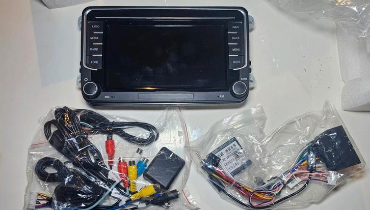 Autoradio DZ7Y-8227-1+32G-OM  VW Skoda SEAT  Nieuw in doos, Auto diversen, Autonavigatie, Nieuw, Ophalen of Verzenden