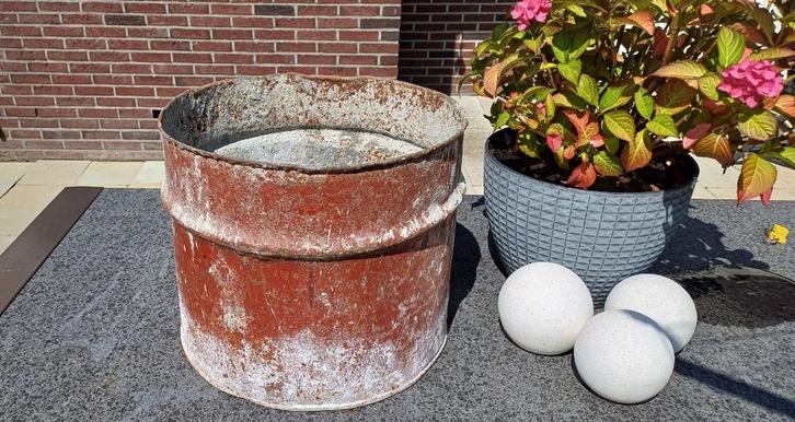 Vintage ijzeren cement bak bloembak decoratie planten kerst, Tuin en Terras, Bloembakken en Plantenbakken, Gebruikt, Overige materialen