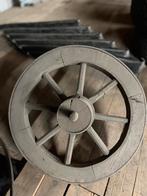 Oud antiek wagenwiel 8 spaaks, Ophalen