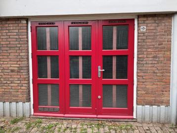 Garage te huur in Vlaardingen Oost (electra mogelijk) beschikbaar voor biedingen