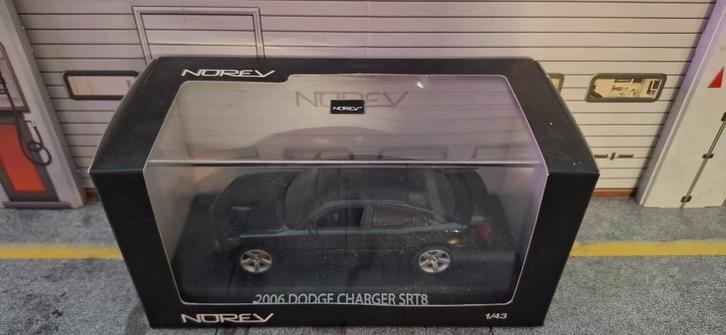 1.43 dodge charger srt8 2006, Hobby en Vrije tijd, Modelauto's | 1:43, Zo goed als nieuw, Auto, Norev, Ophalen of Verzenden