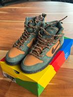 Nike SB Dunk High Pro QS - Maat 43 - Nieuw, Ophalen of Verzenden, Nieuw, Bruin, Sneakers of Gympen