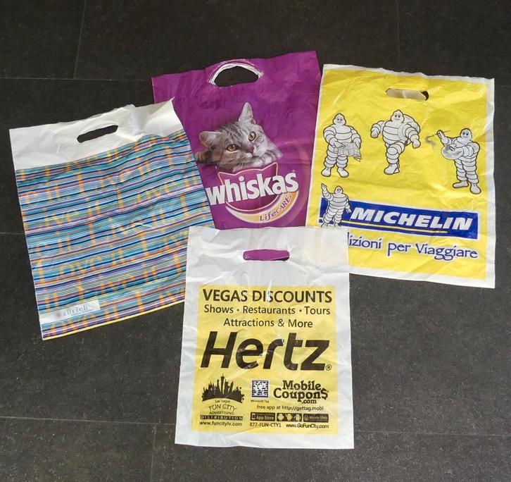 Michelin Las Vegas Zürich Whiskas tasjes plastic zak zakken, Verzamelen, Merken en Reclamevoorwerpen, Gebruikt, Gebruiksvoorwerp