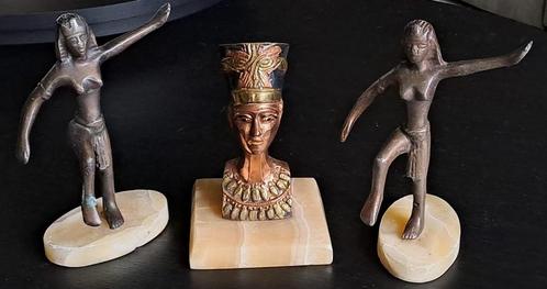 Borstbeeld Nefertiti en 2x Cleopatra op marmer voetstuk., Antiek en Kunst, Kunst | Beelden en Houtsnijwerken, Ophalen of Verzenden