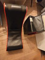 Game-stoel met speaker en koptelefoonaansluiting, Huis en Inrichting, Stoelen, Ophalen, Zo goed als nieuw, Zwart, Twee