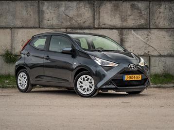 Toyota Aygo 1.0 VVT-i X-Play | 2020 | CarPlay | Camera | Air beschikbaar voor biedingen