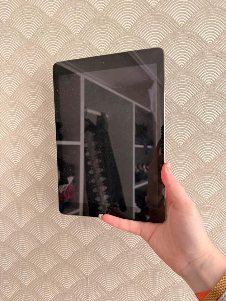 iPad Air 1 - Goedkoop!, Computers en Software, Apple iPads, Gebruikt, Apple iPad Air, Wi-Fi, 10 inch, 16 GB, Grijs, Ophalen of Verzenden