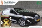 Ford Focus Wagon 1.0 EcoB. Titanium | Geen import | Trekhaak, 65 €/maand, Gebruikt, 715 kg, Zwart
