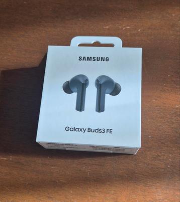 Samsung Galaxy Buds3 FE nieuw in doos beschikbaar voor biedingen