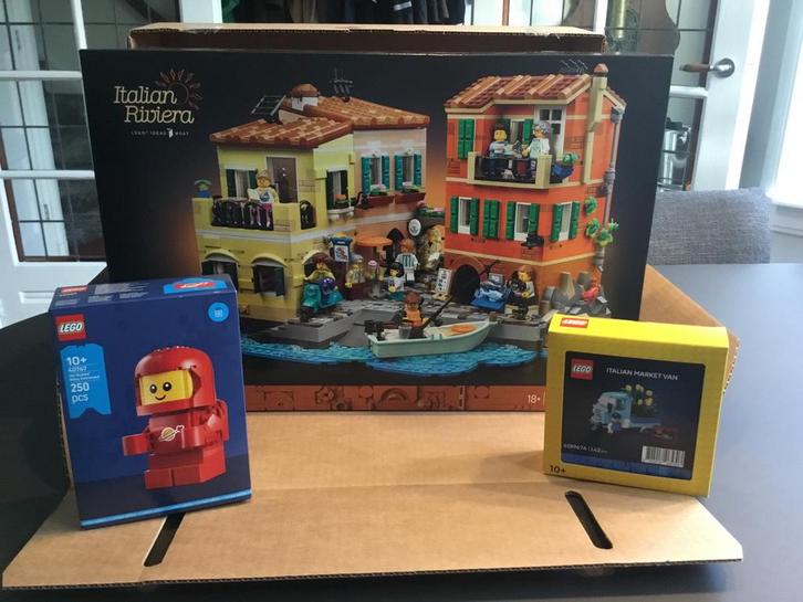 LEGO Italian Riviera + Market Van + Astronaut - Nieuw, Kinderen en Baby's, Speelgoed | Duplo en Lego, Nieuw, Lego, Complete set