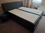 Eastborn boxspring 180x210 met nachtkastjes, Huis en Inrichting, Ophalen, Gebruikt, Tweepersoons, 180 cm