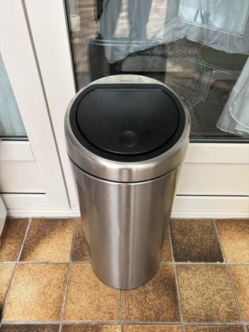 Brabantia PushBin Prullenbak - RVS - Schoon - 30 Liter beschikbaar voor biedingen