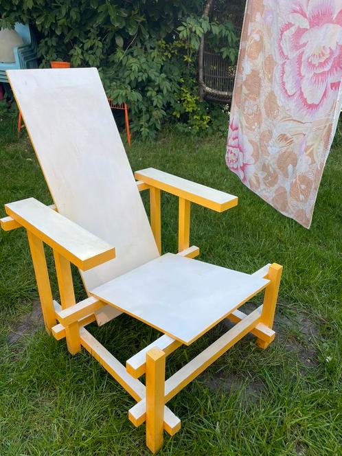 Rietveld vintage stoel replica piet hein eek inspiratie, Huis en Inrichting, Stoelen, Gebruikt, Eén, Wit, Ophalen