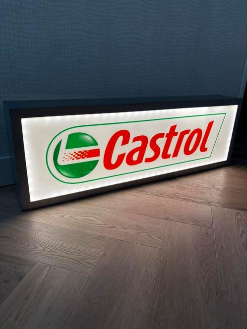 Castrol lichtbak / lichtreclame Castrol, Verzamelen, Merken en Reclamevoorwerpen, Zo goed als nieuw, Lichtbak of (neon) lamp, Verzenden
