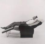 Paul Huf  Man met Stoel  Dibond, Ophalen of Verzenden