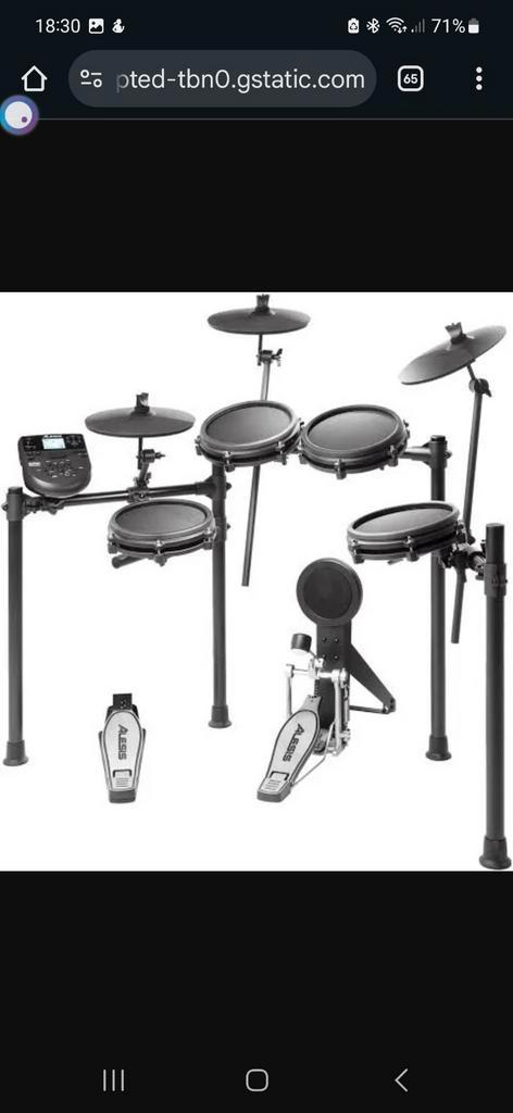Alesis Nitro Mesh elec. drumstel incl drumkruk, koptelefoon, Muziek en Instrumenten, Drumstellen en Slagwerk, Zo goed als nieuw