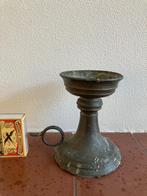 Antiek klein kaarshouder met oortje brons koper ouderwets, Ophalen of Verzenden, Koper of Brons