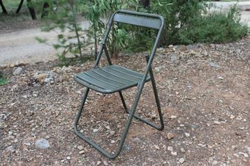 Brocante - Robuuste klapstoel in legergroen! beschikbaar voor biedingen