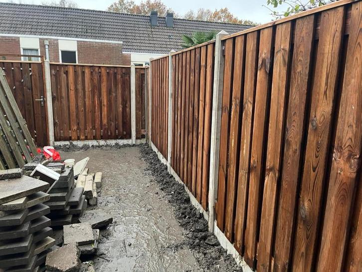 Schutting Nobifix hout met wit(lichtgrijs) betonsysteem, Tuin en Terras, Schuttingen, Nieuw, Hout, 1 tot 2 meter, Minder dan 3 meter